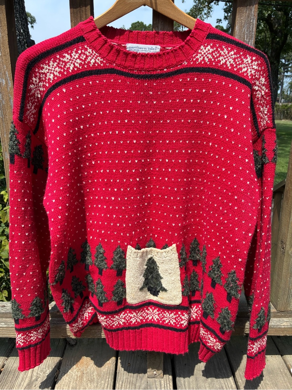Vintage Northern Isles Christmas Sweater Large Like NEW 90’s Holiday Sweater red